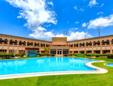 Outdoor swimming pool and temperature controlled Jacuzzi